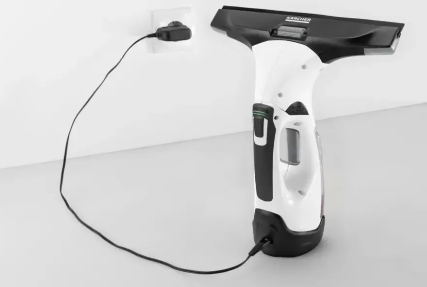 Acculader Kärcher tbv window vac