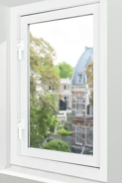AXA raamsluiting met slot SKG 1-ster rechts wit buitendraaiend