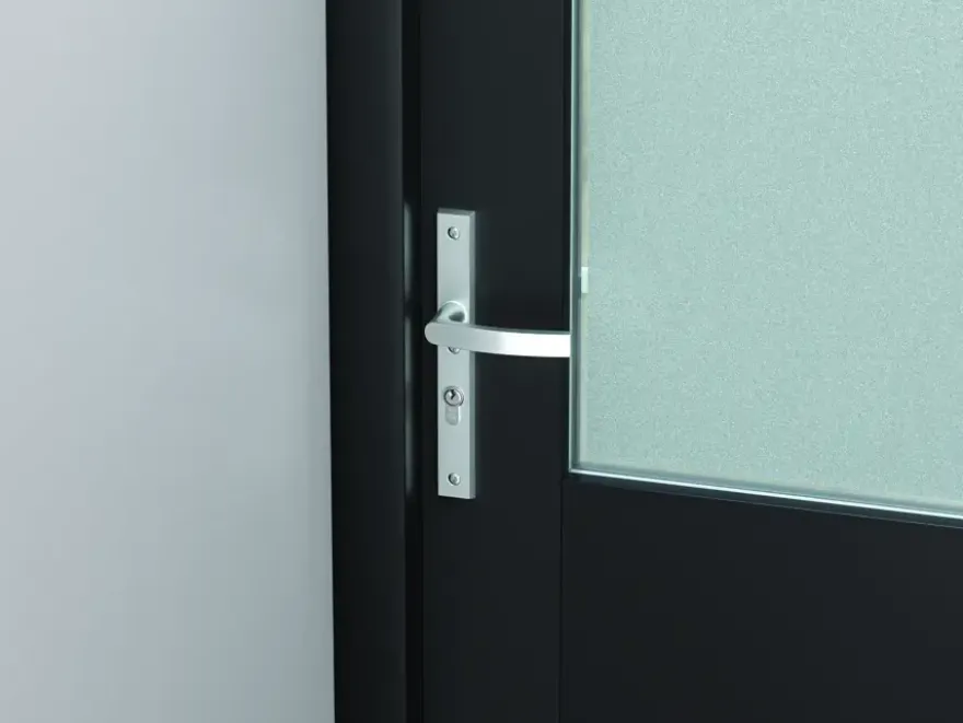 AXA veiligheidsbeslag Edge achterdeur aluminium smal schild met SKG 3-sterren 55 mm