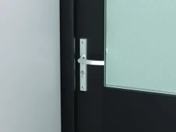 AXA veiligheidsbeslag Edge achterdeur aluminium smal schild met SKG 3-sterren 92 mm