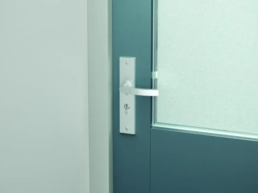 AXA veiligheidsbeslag Edge achterdeur aluminium langschild met SKG 3-sterren 72 mm