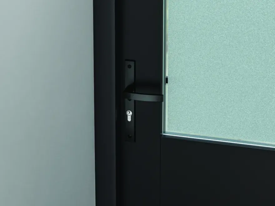 AXA veiligheidsbeslag Edge achterdeur zwart smal schild met SKG 3-sterren 55 mm