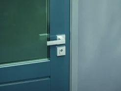 AXA veiligheidsbeslag Edge achterdeur aluminium rozet met SKG 3-sterren