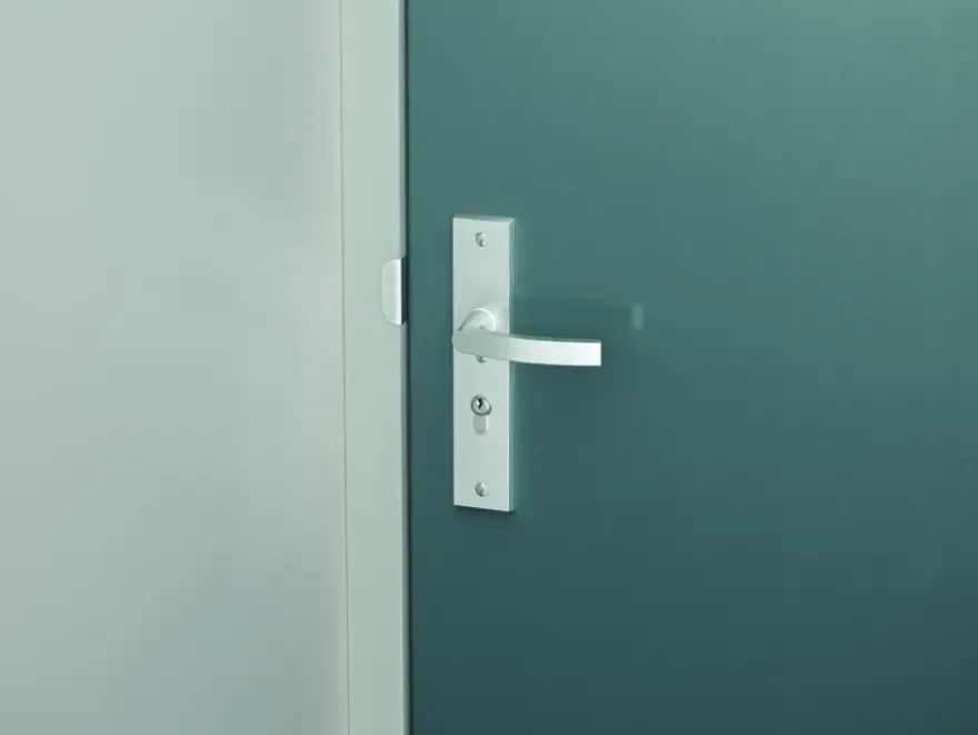 AXA veiligheidsbeslag Edge voordeur aluminium langschild met SKG 3-sterren 92 mm