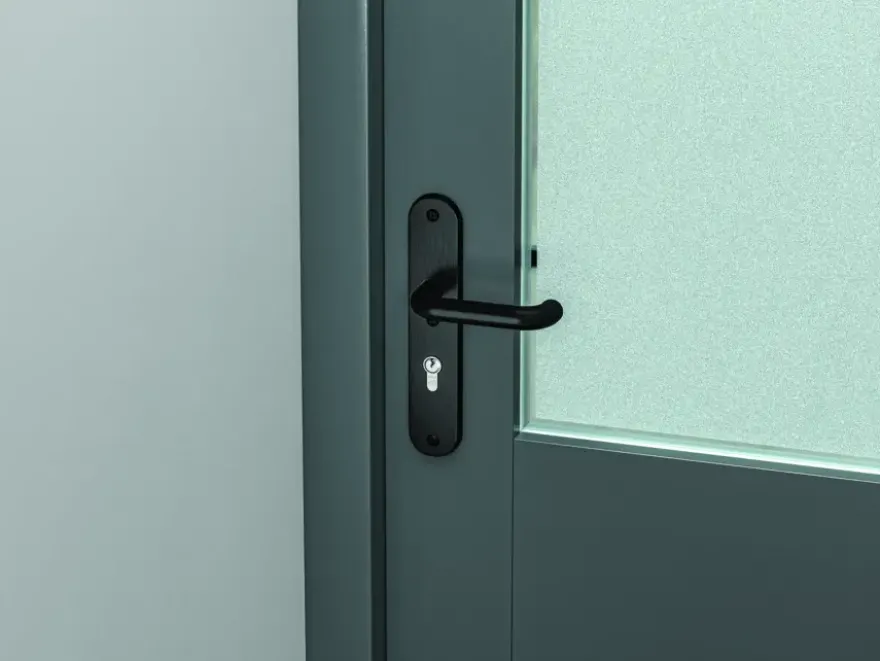 AXA veiligheidsbeslag Oval achterdeur zwart langschild met SKG 3-sterren 72 mm