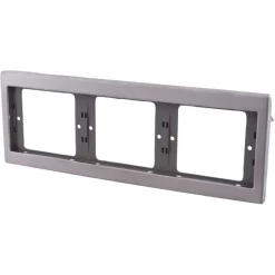 Berker K5 Afdekraam 3-voudig RVS