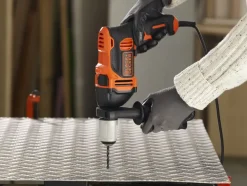 BLACK+DECKER klopboor BEH850KA32-QS in koffer + 32 dlg accessoires