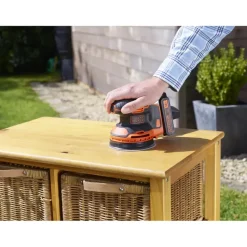BLACK+DECKER 18V excentrische accuschuurmachine BDCROS18-QW