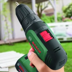 Bosch 18V accuboormachine UniversalDrill (incl. 2 accu's 1.5Ah + lader)