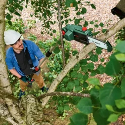 Bosch 18V hoogsnoeier UniversalChainPole (incl. 2.5Ah accu + lader)