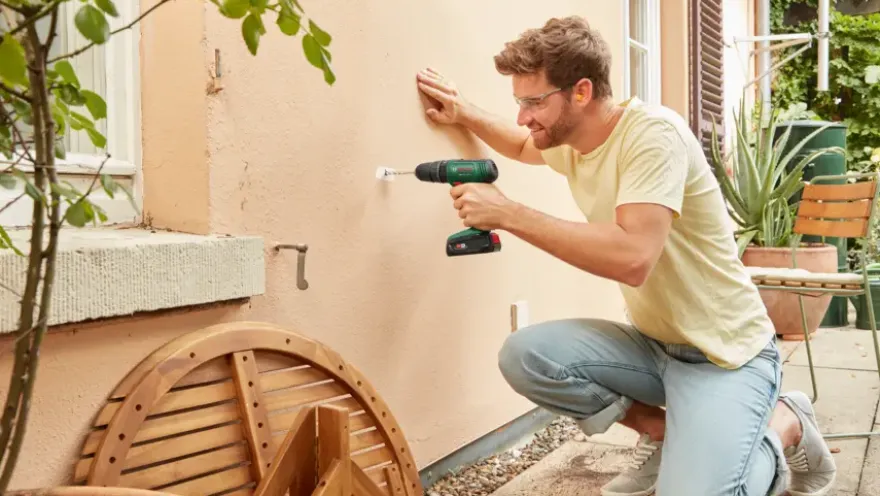 Bosch 18V klopboor EasyImpact incl. 1.5Ah accu+lader en 241-delige accessoireset in luxe koffer