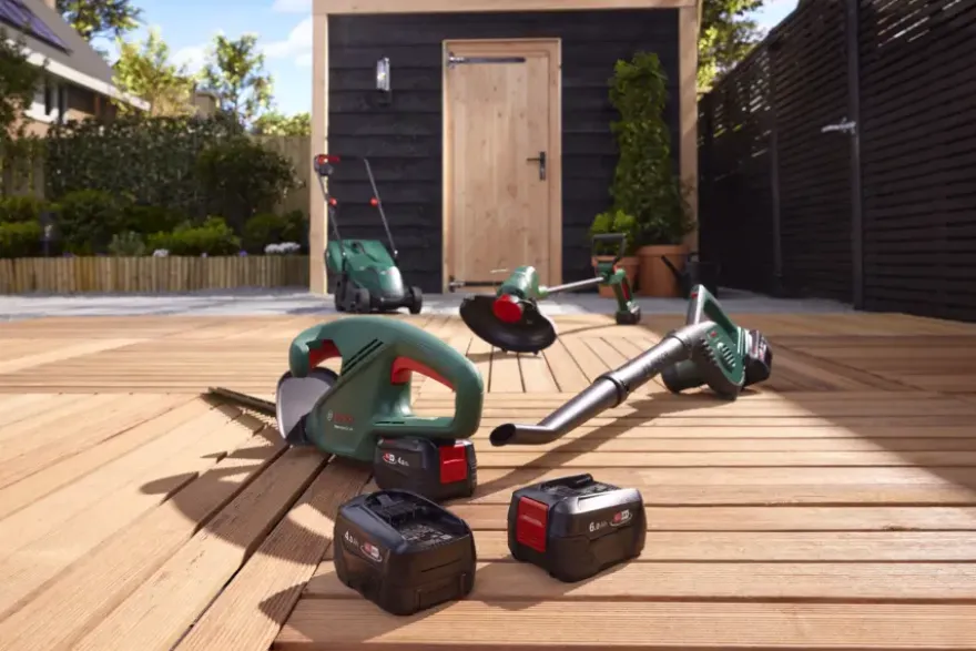 Bosch 18V trimmer Easygrasscut 23cm (Incl. 2,0Ah accu + lader)