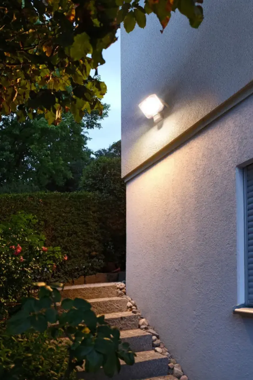 Brennenstuhl Led-straler AL 3000 P met infraroodbewegingsmelder 30W, 3050lm, IP44