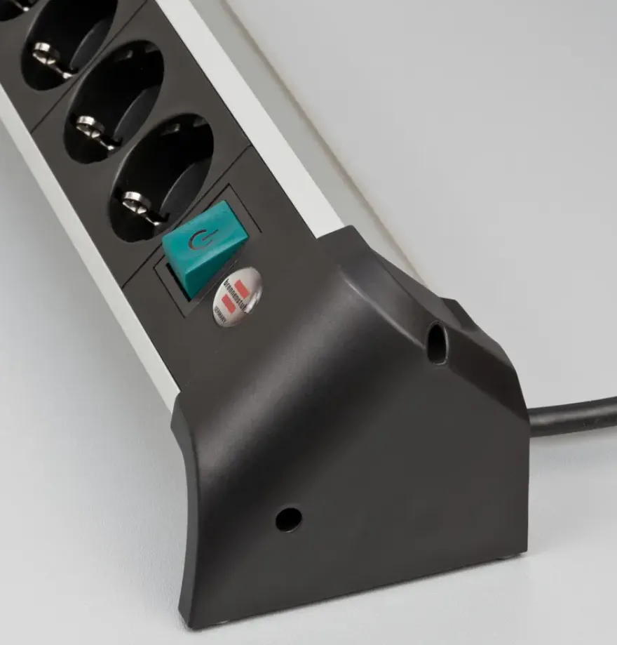 Brennenstuhl Stekkerdoos met schakelaar en USB 4-voudig zwart/grijs 1,8 meter snoer