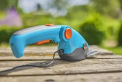 Gardena 3,6V grasschaar ClassicCut incl. wielen en steel
