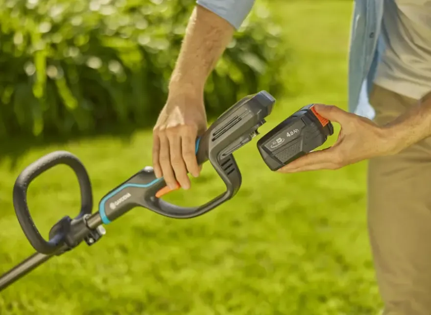Gardena 18V grastrimmer PowerTrim 30 cm incl. 2.0Ah accu + lader