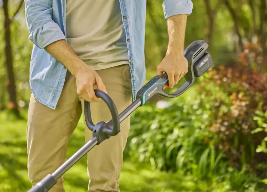 Gardena 18V grastrimmer PowerTrim 30 cm incl. 2.0Ah accu + lader