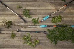 Gardena 18V telescopische takkenschaar 2,5m (P4A) Incl. 2.0Ah accu + lader