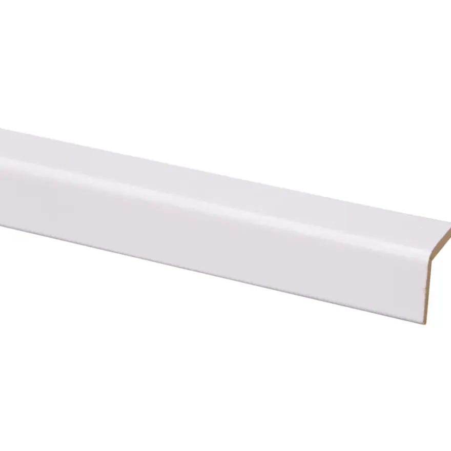 Hoeklat MDF 27x27 mm lengte 260 cm gegrond