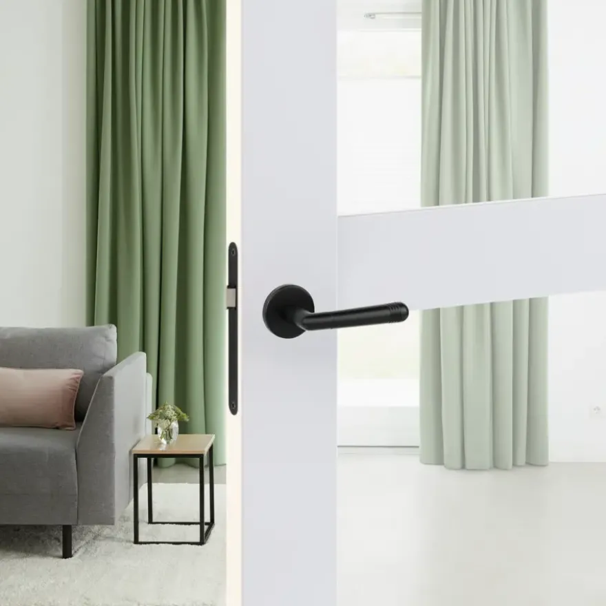 Karwei deurkruk set Danilo rond rozet zwart aluminium