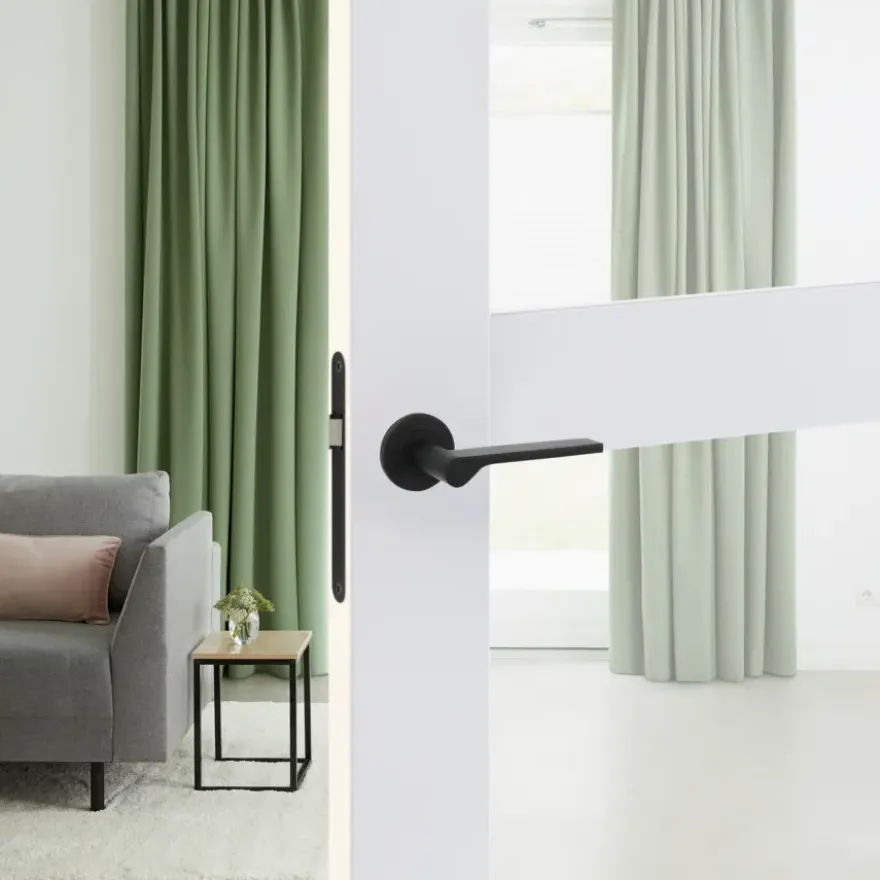 Karwei deurkruk set Warwick rond rozet zwart RVS
