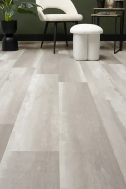 Kleurstaal Lundia click PVC Natuur Stina lichtgrijs houtlook