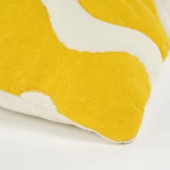 Kussen geel scallopes - l55xb35xh10cm
