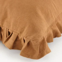 Kussen ruffled l.bruin - l55xb35xh10cm