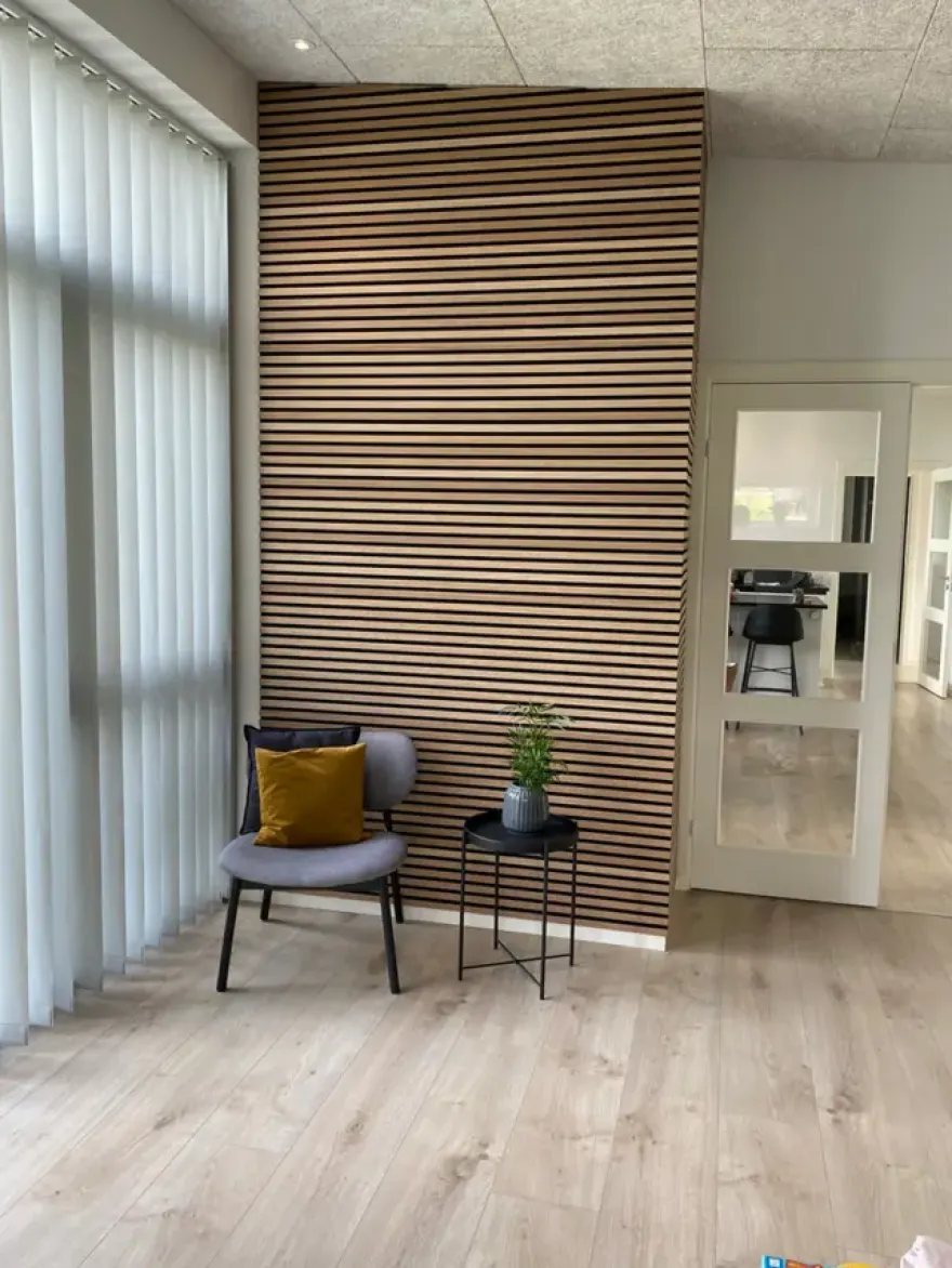 Lattenwand licht eiken 260 x 52,6 cm dikte 22 mm