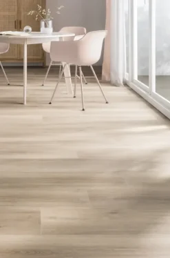 Le Noir & Blanc click PVC Madero naturel eiken houtlook incl. geïntegreerde ondervloer