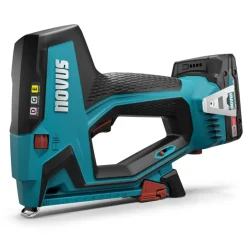 Novus 18V tacker J-551 systembox incl. 2.0Ah accu + oplader en draadnieten