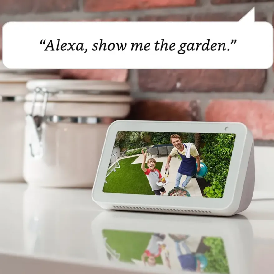 Ring Outdoor Camera Plus Plug-in Zwart 2K
