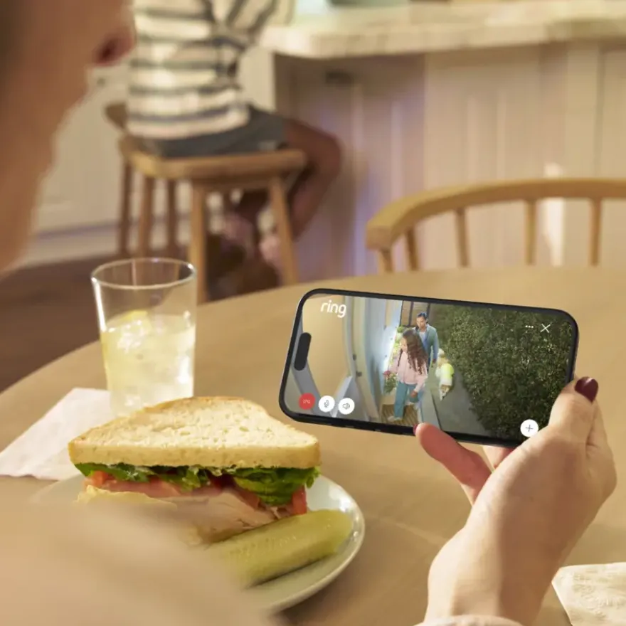 Ring Outdoor Camera Plus Plug-in Wit 2K