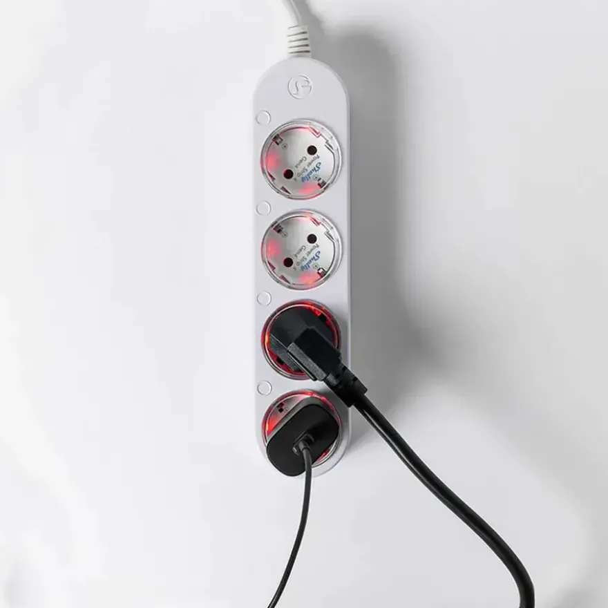Shelly Power Strip 4 Gen4 slimme stekkerdoos & energiemeter WiFi Zigbee Matter wit (4-kanalen)