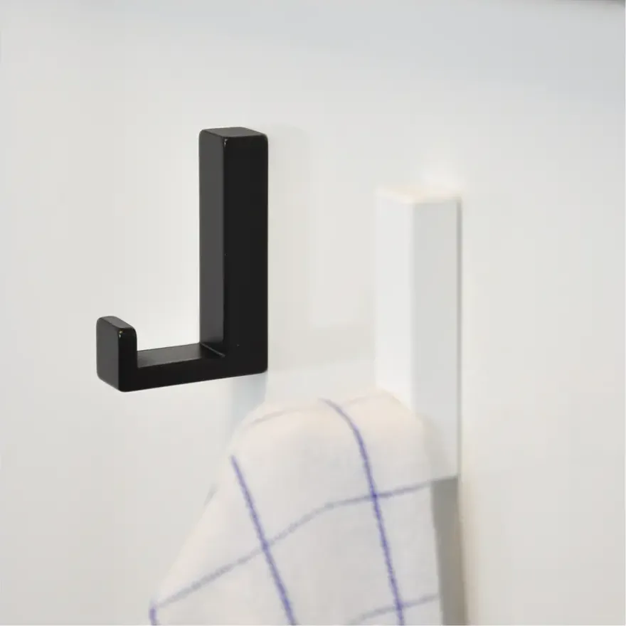 Siro jashaak Dax zwart zamak – geschikt voor lattenwand 1,5 cm – 1 stuk