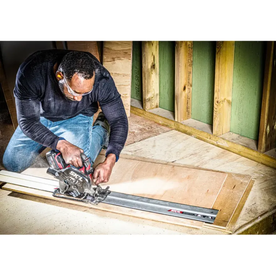 SKIL 2610S01668 Geleiderail voor cirkelzaag 1400mm (2x 70mm) incl. klemmen