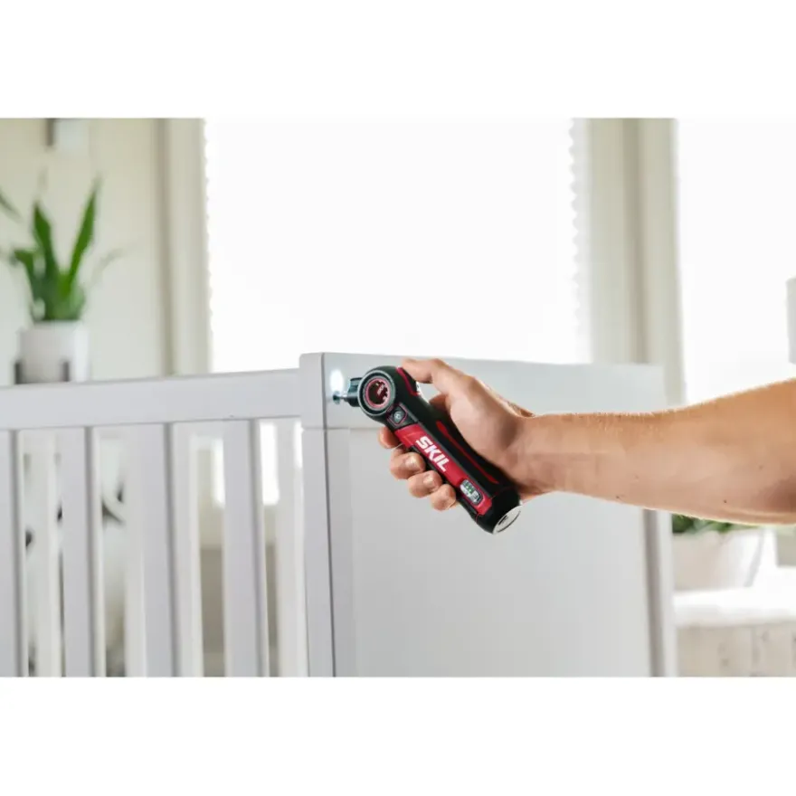 SKIL 4V accuschroevendraaier met kantelbare kop 2714GA (Incl. USB-C Lader, koffer en 28 accessoires)