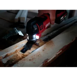 SKIL 20V multitool 3650GA brushless incl. 2,0Ah USB accu + snellader en accessoires