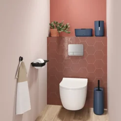 Tiger Toiletborstelhouder TESS met opbergfunctie vrijstaand en Swoop borstel flexibel blauw/zwart